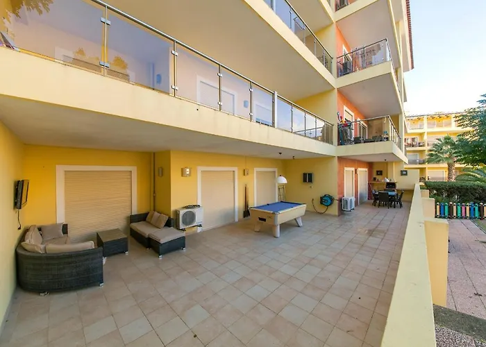 C15 - The Patio Do Convento Apartment